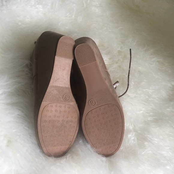 NWOT Tan Ankle Boots - Picture 4 of 4